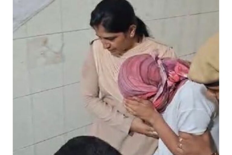 Rajasthan News: री-NEET परीक्षा में मोबाइल से चीटिंग करते पकड़ी गई छात्रा को जेल भेजी गई, फॉरेंसिक जांच के लिए भेजा फोन