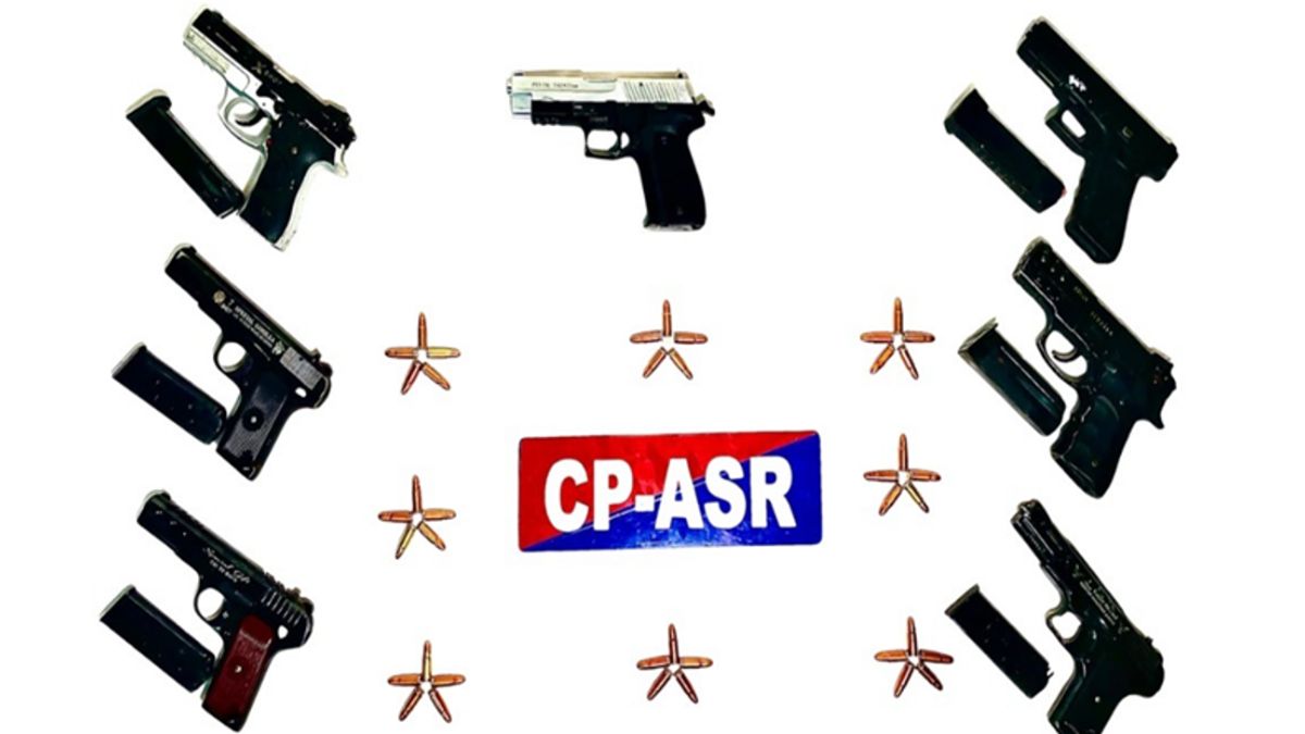 Amritsar News: अमृतसर में अंतरराष्ट्रीय हथियार तस्करी गिरोह का भंडाफोड़, पुलिस ने 7 पिस्तौल और 40 कारतूस समेत 2 को पकड़ा