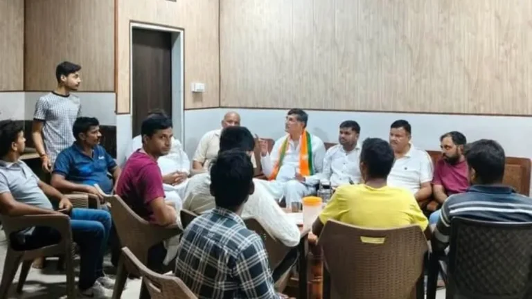 Bhiwani Politics Update: भिवानी बीजेपी जिलाध्यक्ष वीरेंद्र कौशिक की ‘टिफिन बैठक’, शक्ति केंद्रों पर कार्यकर्ताओं संग किया मंथन