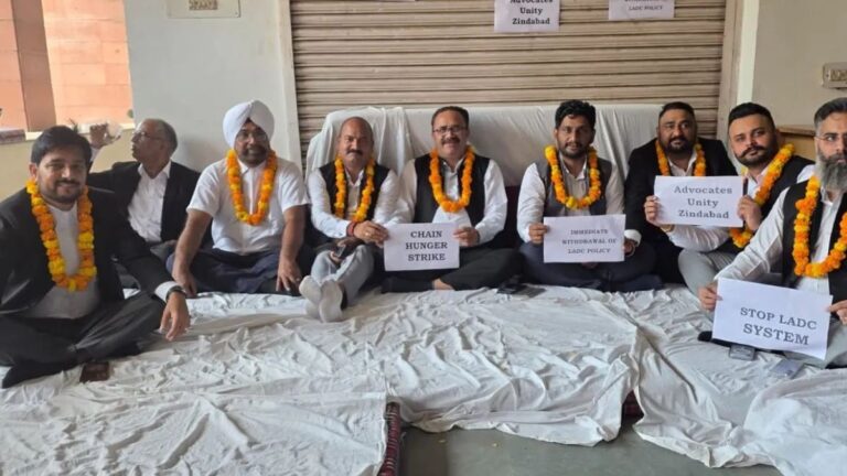 Chandigarh Lawyers Protest: चंडीगढ़ में LADC सिस्टम के विरोध में वकीलों की भूख हड़ताल शुरू