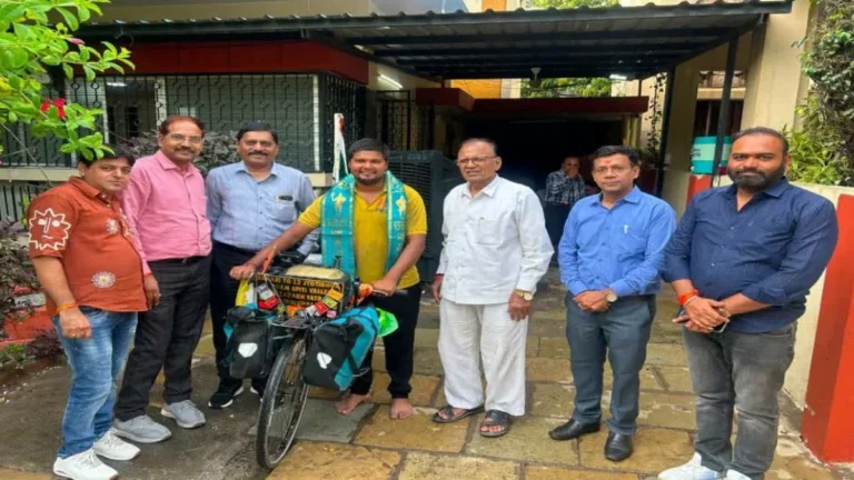 Cycle Tour: रेवाड़ी से उज्जैन पहुंची ‘जानू साइकिल’: 40 हजार KM की देशव्यापी यात्रा पर निकले महेश ने किए महाकाल के दर्शन