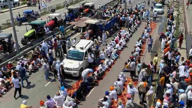 Kurukshetra Farmers Protest: प्रस्तावित ट्रेड डील के खिलाफ कुरुक्षेत्र में किसानों का बड़ा प्रदर्शन, सड़कों पर उतरा मोटरसाइकिल मार्च