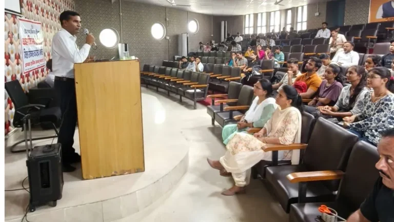 Narnaul News: नारनौल पीजी कॉलेज में करियर की पाठशाला शुरू, युवाओं को सिखाए गए नौकरी पाने के गुर