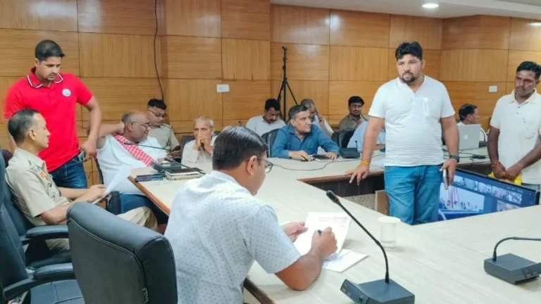 Narnaul News: नारनौल समाधान शिविर में पहुंचे 61 फरियादी, CTM डॉ. मंगल सेन ने दिए त्वरित समाधान के निर्देश