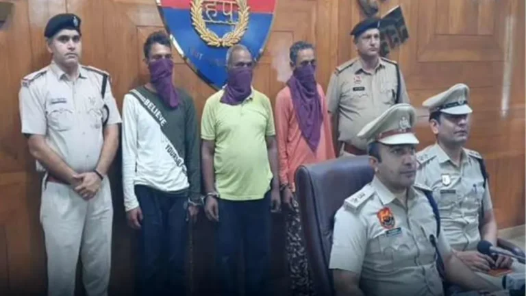 Rohtak News: रोहतक में पुलिस का बड़ा एक्शन, मछली के दाने की बोरियों से निकला 1.10 करोड़ का गांजा, 3 तस्कर गिरफ्तार