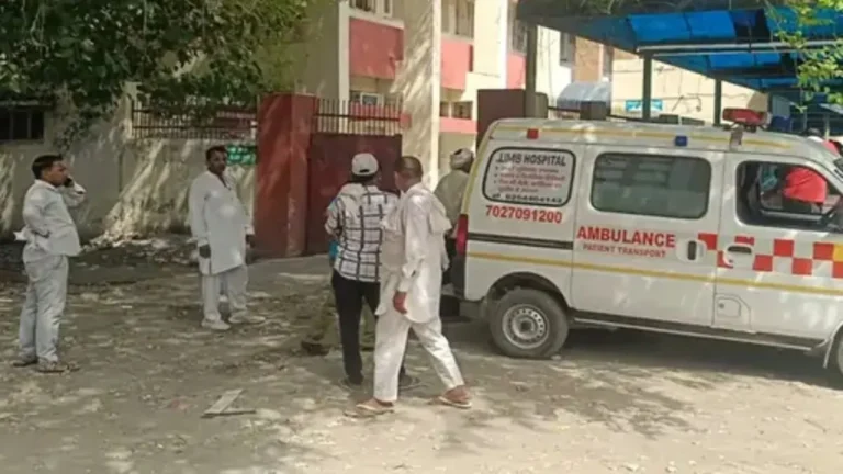 Bhiwani Accident: भिवानी में भीषण सड़क हादसा, कार की टक्कर से चरखी दादरी के दो भाइयों की मौत, एक रोहतक PGI रेफर