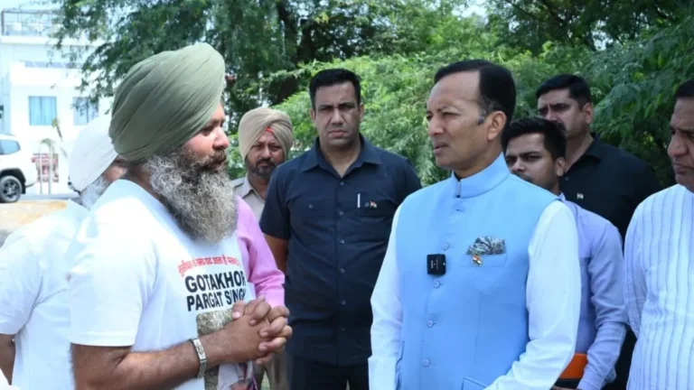 Kurukshetra News: 26 साल में नहरों से निकाले 25 हजार शव, गोताखोर प्रगट सिंह से मिले नवीन जिंदल
