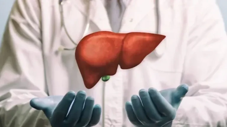 Liver Transplant: 6 से 8 हफ्तों में दोबारा उग जाता है डोनर का लिवर, जानिए इस अंग का अद्भुत विज्ञान