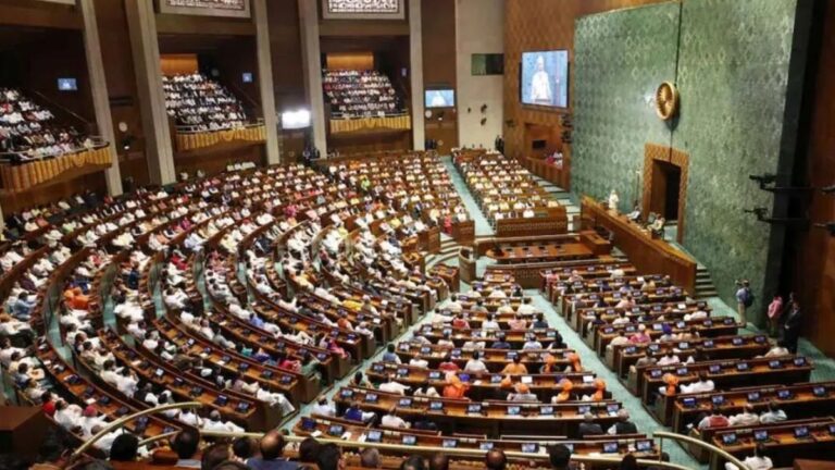 Lok sabha: हंगामे के बीच लोकसभा में विनियोग विधेयक पारित, कार्यवाही दिनभर के लिए स्थगित
