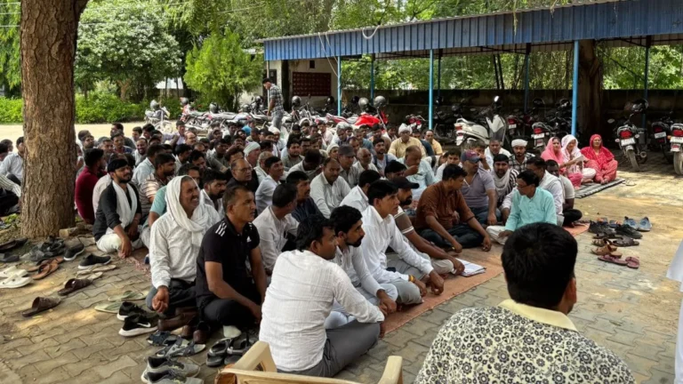 Mahendragarh News: करंट के साये में काम करने को मजबूर जलघर कर्मचारी! महेंद्रगढ़ PHED दफ्तर पर प्रदर्शन, सप्लाई ठप करने की चेतावनी