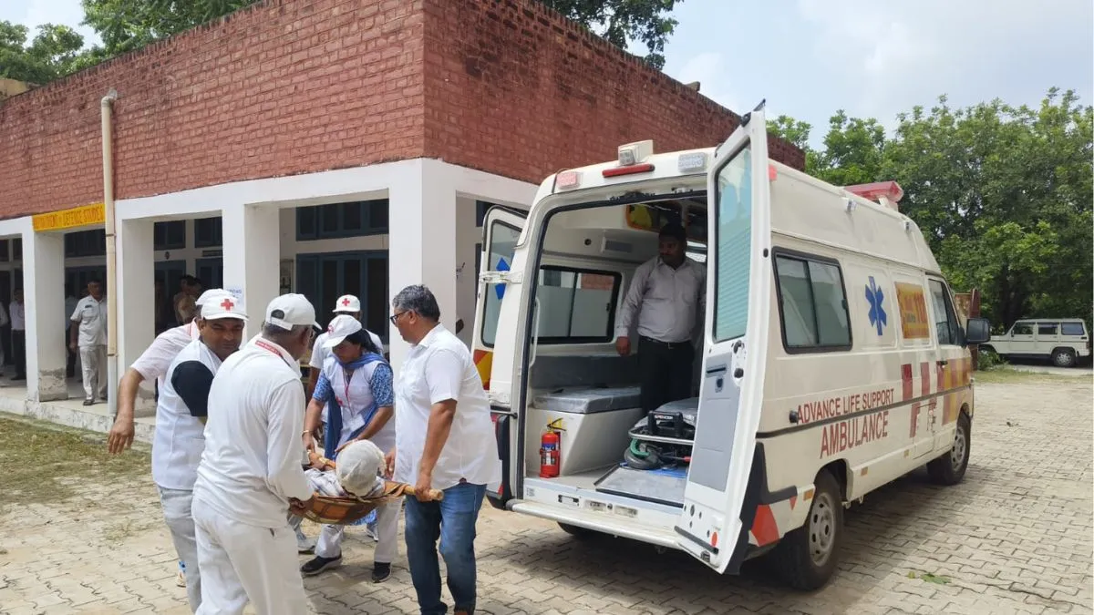 Mock Drill In Narnaul: नारनौल पीजी कॉलेज में अचानक बजा सायरन, सिविल डिफेंस मॉक ड्रिल में परखा गया आपदा प्रबंधन का दम
