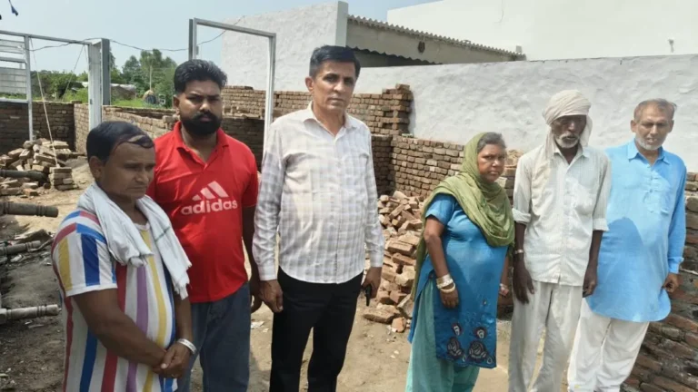 Nilokheri News: सीकरी में सरपंच प्रतिनिधि की अनूठी पहल, गरीब धर्म सिंह के परिवार को मिलेगी पक्की छत