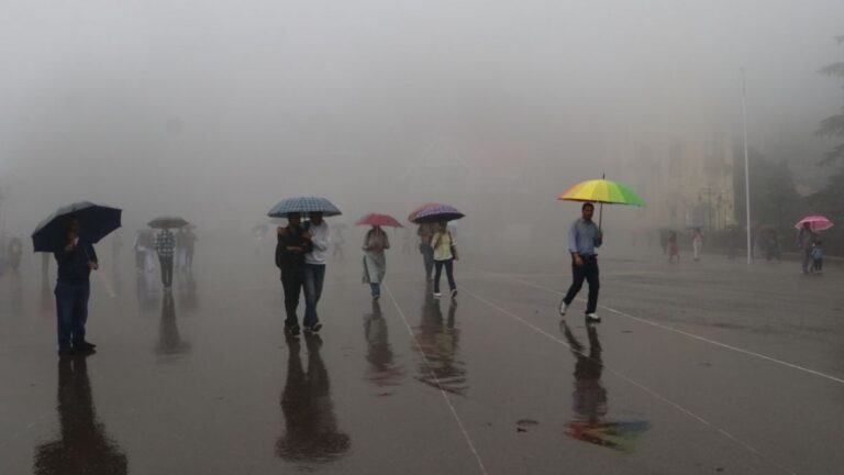 Himachal Weather: हिमाचल में मानसून फिर तेज, मंडी-चंबा-कांगड़ा में बारिश का खतरा, नदी-नालों से दूर रहने की अपील