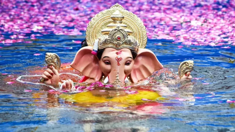 Ganesh Visarjan Time: गणपति बप्पा को विदाई देने का सही समय क्या है? पढ़ें सुबह से लेकर रात तक के सभी चौघड़िया मुहूर्त
