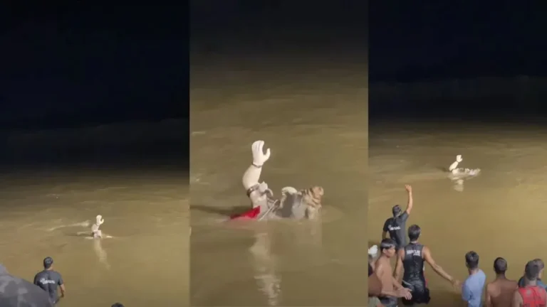 Ganpati Visarjan Viral: विसर्जन के वक्त नदी से निकला बप्पा का हाथ! वायरल वीडियो देखकर भावुक हुए करोड़ों भक्त