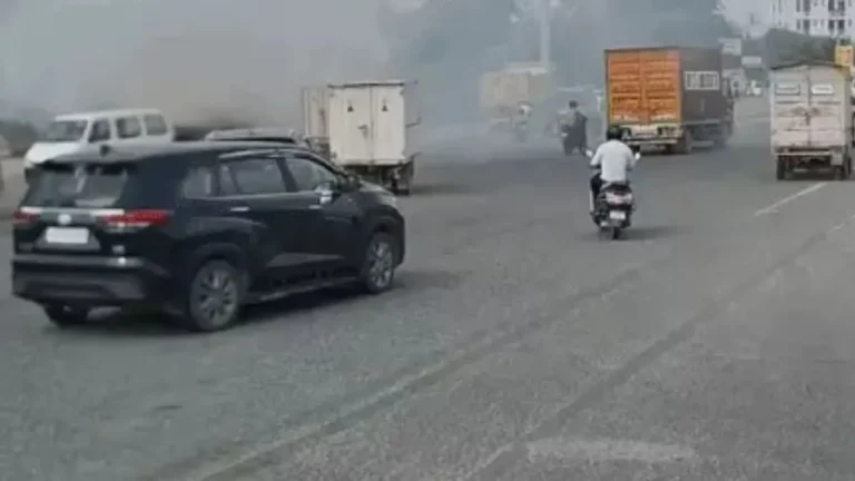 Gurugram News: गुरुग्राम NH-48 पर खौफनाक मंजर, आग का गोला बना सीएनजी कैंटर, ड्राइवर ने कूदकर बचाई जान