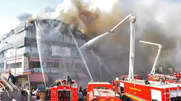 Haryana Fire Safety: हरियाणा में बड़ी इमारतों के लिए तैयारी, दमकल विभाग खरीदेगा अत्याधुनिक एरियल लेडर प्लेटफॉर्म
