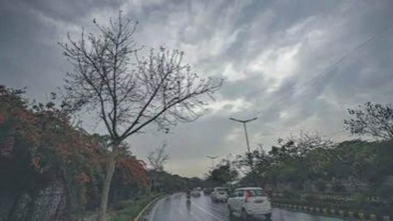 Haryana Weather: हरियाणा से मानसून की विदाई, 21 जिलों में बदला मौसम, जानिए कब होगी बारिश