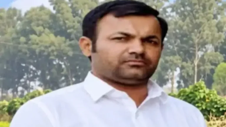 Kaithal Sarpanch Clash: कैथल के क्योड़क में सरपंच की बहाली का जश्न बना अखाड़ा, दो गुटों में चले ईंट-पत्थर, 16 पर केस दर्ज
