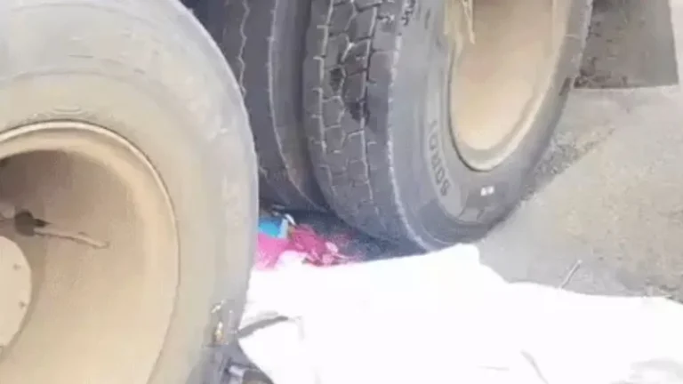 Kaithal News: कैथल के सीवन में भयानक हादसा:  स्कूटी से स्कूल जा रही दो सगी बहनों को रास्ते में ट्रक ने कुचला, मौके पर तोड़ा दम