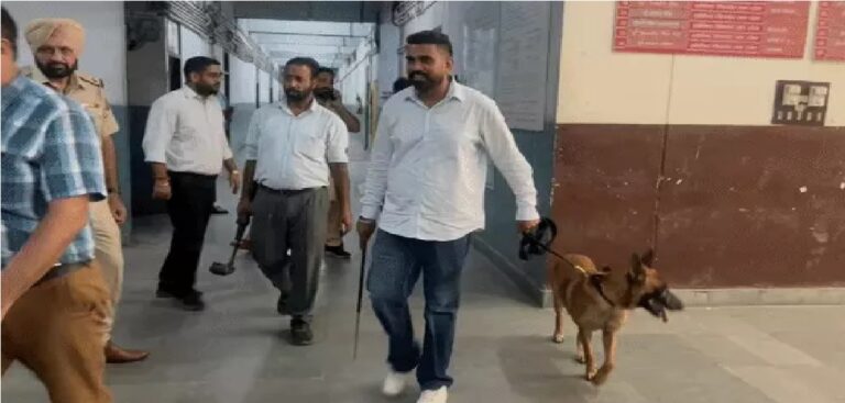 Ludhiana court bomb threat : लुधियाना कोर्ट को बम से उड़ाने की धमकी, खालिस्तानी संगठनों के नाम से आया मेल