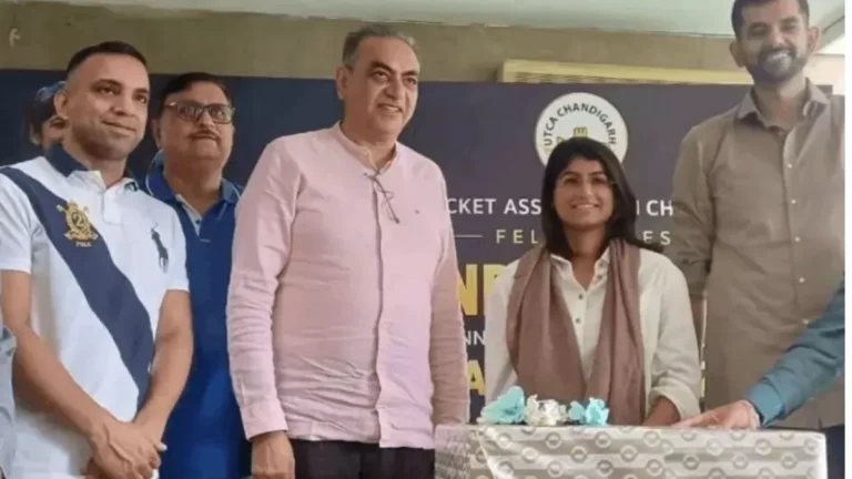 Nandini Sharma Chandigarh: क्रिकेटर नंदिनी शर्मा को मिला 3 करोड़ का इनाम, संघर्ष की कहानी कर देगी भावुक