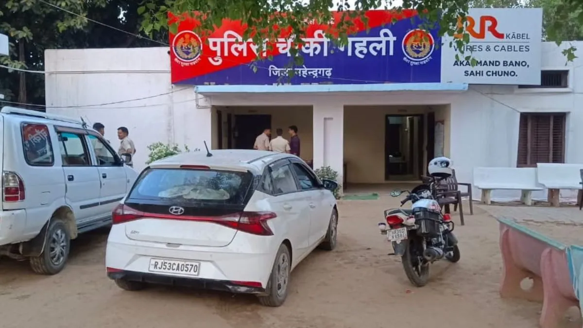 Narnaul : नारनौल पुलिस का बड़ा एक्शन, फर्जी नंबर प्लेट लगी स्विफ्ट डिजायर कार पकड़ी