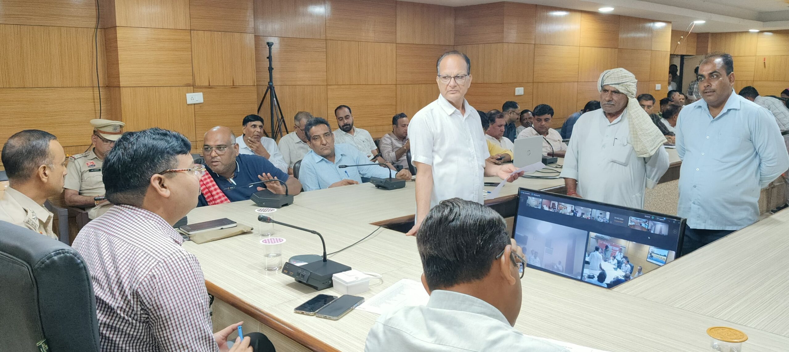 Narnaul: शिविर में मुख्य रूप से परिवार पहचान पत्र, बिजली, पेयजल तथा पुलिस विभाग से संबंधित मामले रखे