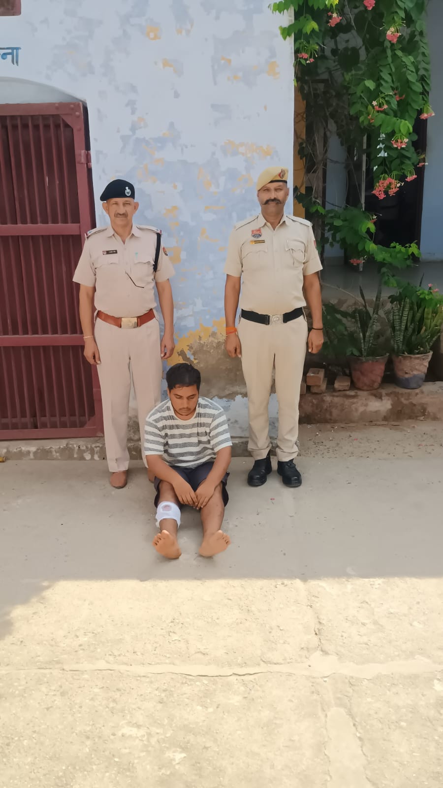कांटी गांव में फायरिंग के आरोपी को किया गिरफ्तार