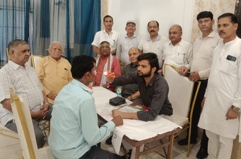 Narnaul: चिकित्सा शिविर में 211 मरीजों की हुई जांच