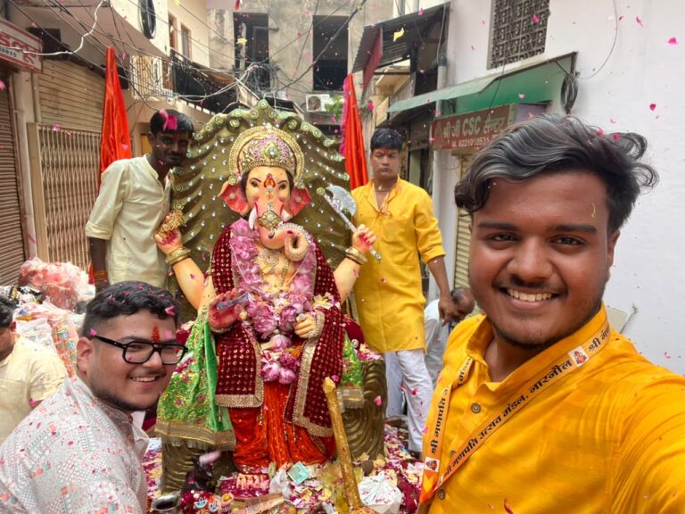 Narnaul: श्री गणेश उत्सव मंडल द्वारा गणपति उत्सव का कलश यात्रा के साथ शुभारंभ