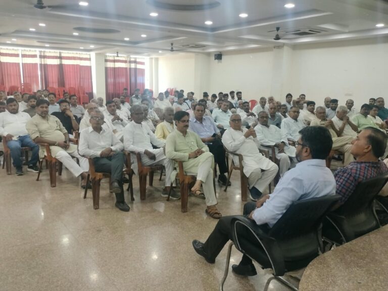 Narnaul: मुख्यमंत्री नायब सैनी के 17 सितंबर को प्रस्तावित कार्यक्रम की तैयारियों को लेकर सैनी सभा में मंथन