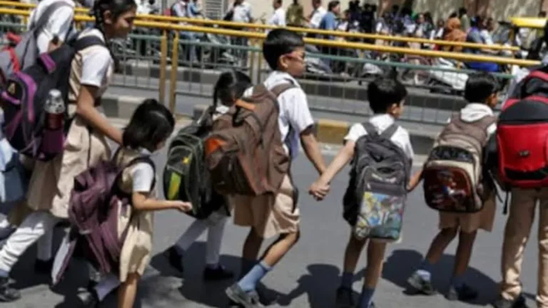 Rewari : रेवाड़ी के सरकारी स्कूलों में घट रहे छात्र, 5 साल में 12 हजार से अधिक बच्चों ने छोड़े स्कूल