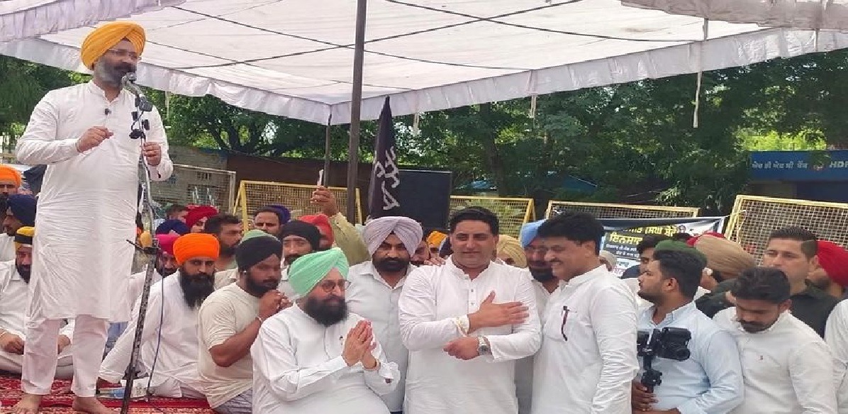 Sangrur Mohanjeet Torture Case : संगरूर में सड़कों पर उतरा विपक्ष, 13 सितंबर को सीएम आवास के घेराव का अल्टीमेटम