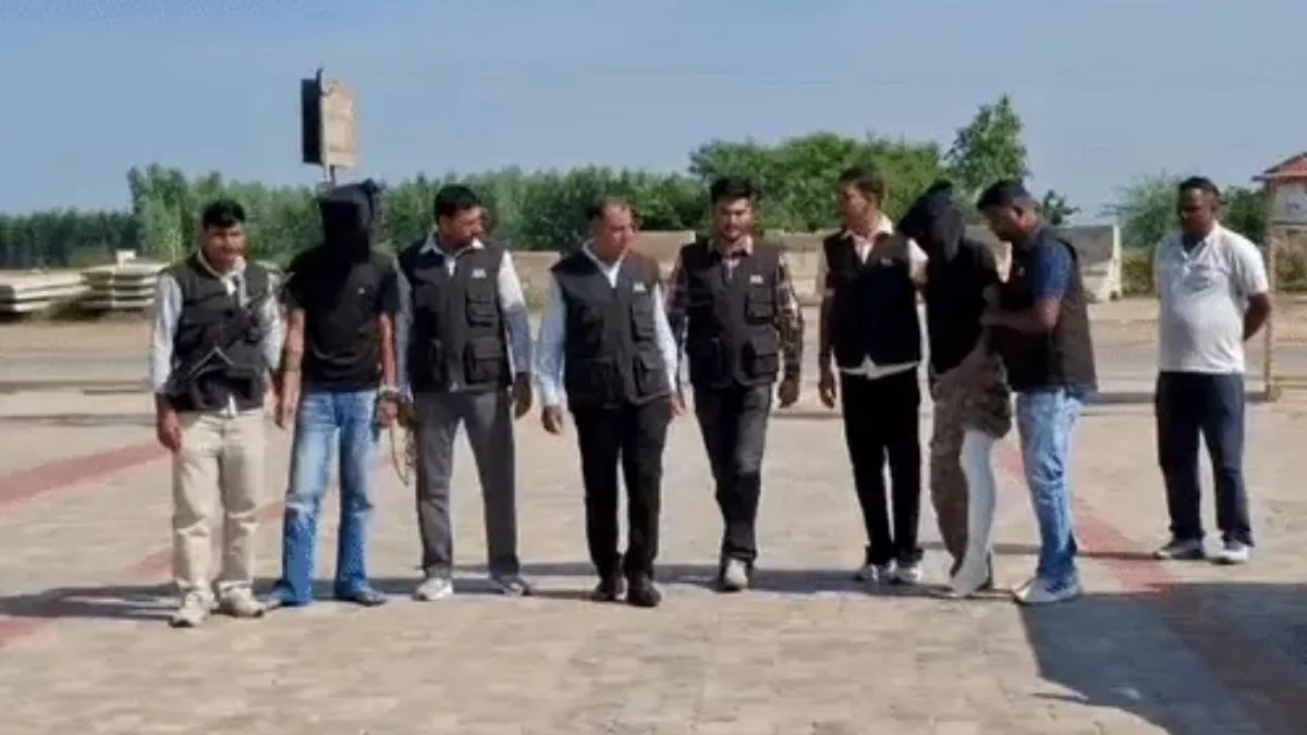 Ambala Police Action: अंबाला में नग्गल SHO पर हमले के दो आरोपी गिरफ्तार, लंगड़ाते हुए पहुंचे वारदात की निशानदेही करने