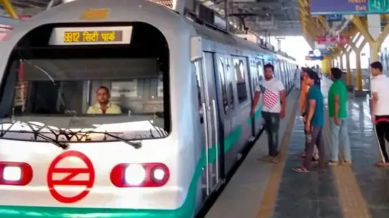 Delhi Metro Station Alert: जंतर-मंतर प्रदर्शन का असर, बहादुरगढ़-दिल्ली मेट्रो यात्रियों की बढ़ी परेशानी