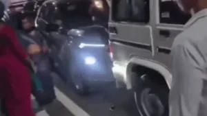 Faridabad News: फरीदाबाद नेशनल हाईवे-2 पर बड़ा हादसा, दो जगहों पर आपस में टकराईं सात गाड़ियां