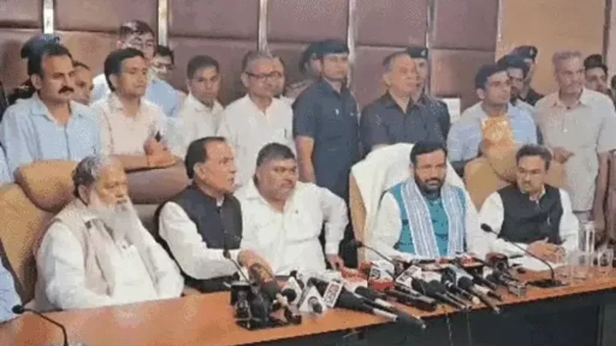 Haryana Electricity Board: हरियाणा बिजली कर्मचारियों में आर-पार, हड़ताल के खिलाफ जाने वाले जेई और क्लर्क यूनियन से बाहर