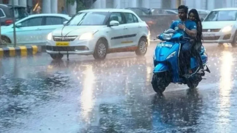 Haryana Weather: हरियाणा में बिगड़ा मौसम, 10 जिलों में बारिश से मंडियों में भीगा धान