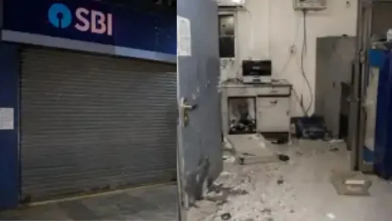 Karnal Crime: करनाल में ओल्ड जीटी रोड पर एटीएम तोड़ने की कोशिश, रात के वक्त शटर गिराकर अंदर घुसा चोर