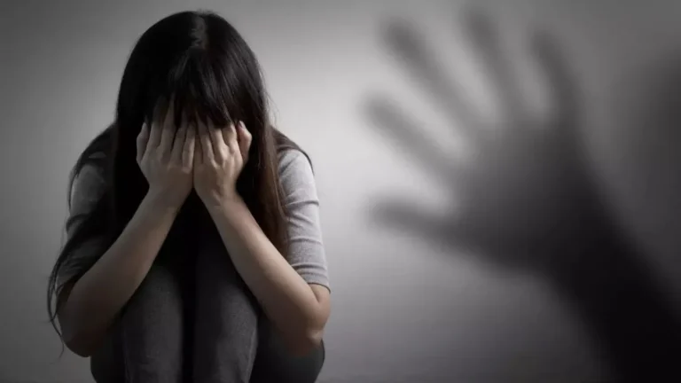 Karnal Rape Case: करनाल में लॉ छात्रा को शादी का झांसा देकर दुष्कर्म, अश्लील वीडियो बनाकर की ब्लैकमेलिंग