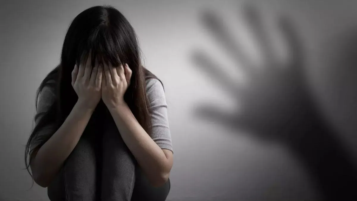 Karnal Rape Case: करनाल में लॉ छात्रा को शादी का झांसा देकर दुष्कर्म, अश्लील वीडियो बनाकर की ब्लैकमेलिंग