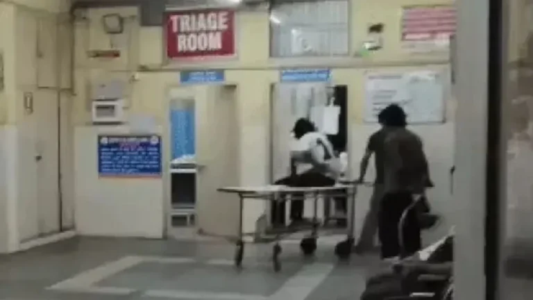 Karnal Student Knife Attack: करनाल में 12वीं के छात्र पर चाकू से जानलेवा हमला, पेट पर किए ताबड़तोड़ वार