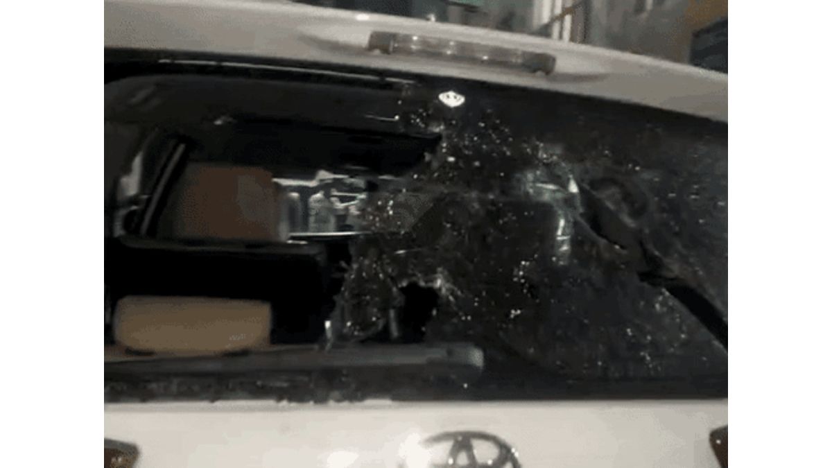 Ludhiana Crime News लुधियाना में रेस्टोरेंट के बाहर युवक पर हमला; बदमाशों ने मां और बेटे के सामने चलाई गोलिया, दातर से सिर पर किया