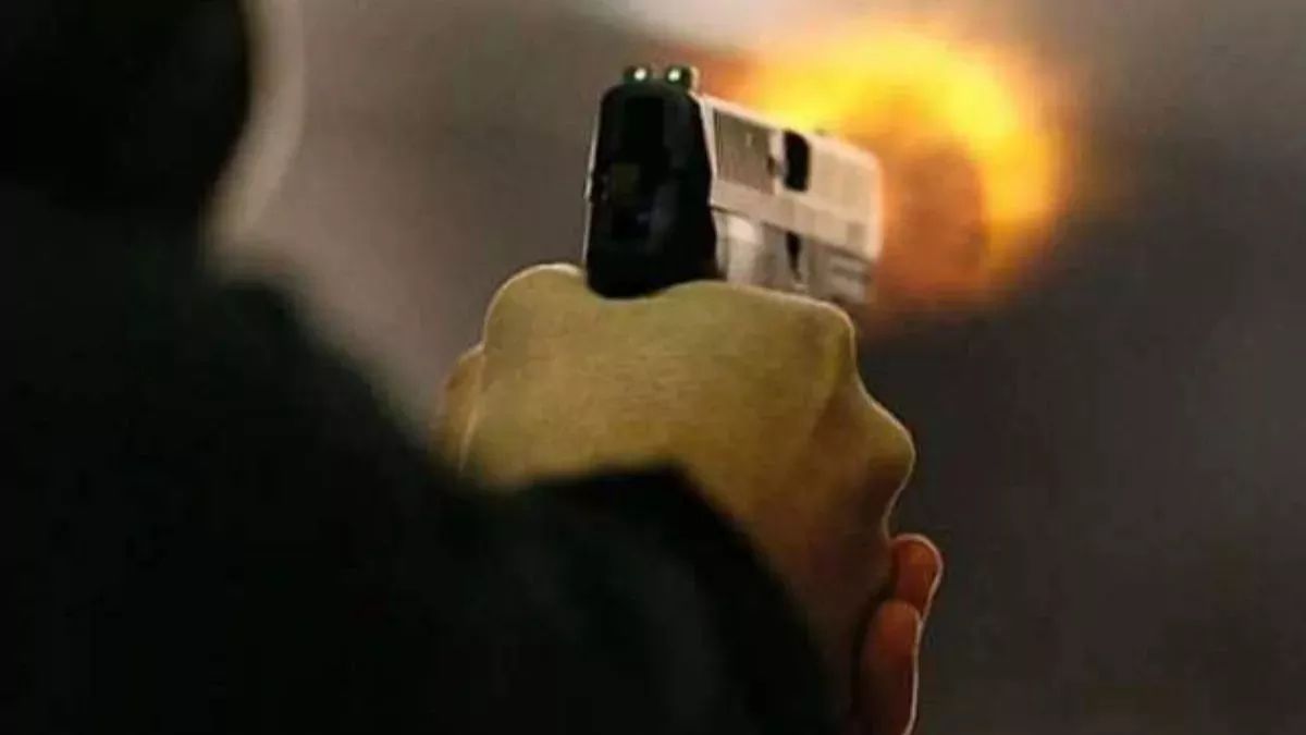 Moga crime news पंजाब के मोगा में खूनी वारदात, घर के बाहर खड़े 4 युवकों पर बरसाईं गोलियां; 2 की मौत और दो की हालत नाजुक