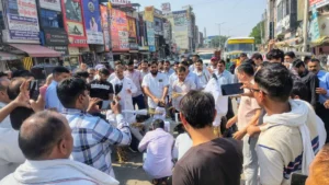Narnaul News: गुरुग्राम और नूंह में बिजली वितरण के पैरेलल लाइसेंस के खिलाफ नारनौल में गरजे बिजली कर्मी, फूंके पुतले, तीन दिवसीय हड़ताल की चेतावनी