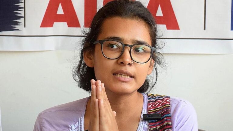 AISA प्रेजिडेंट नेहा बोरा की दिल्ली हाईकोर्ट में दलील: बोली- ‘लोकतंत्र में सत्ता परिवर्तन की मांग करना गलत नहीं’