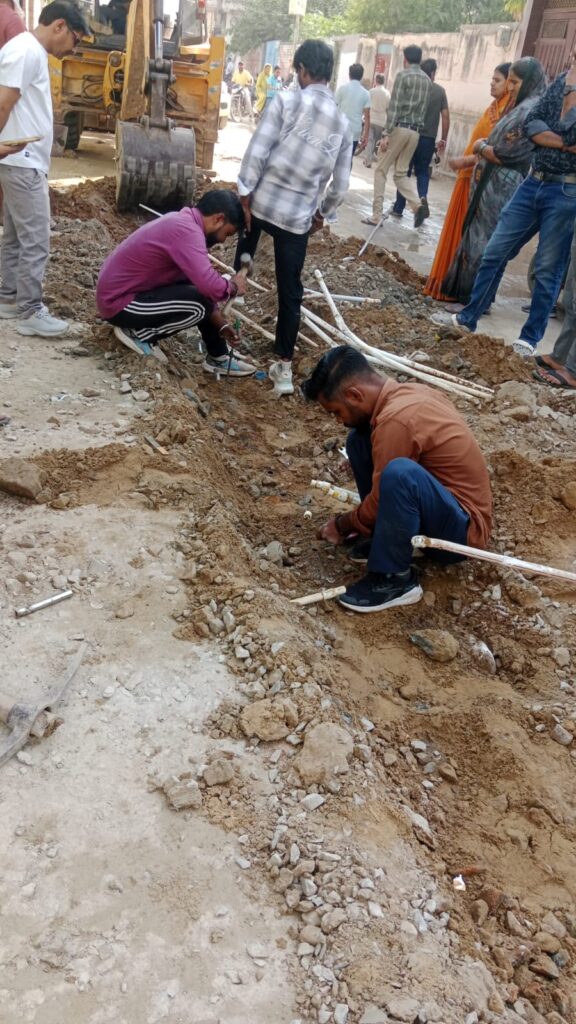 Narnaul: जमालपुर मोहल्ले में जन स्वास्थ्य अभियांत्रिकी विभाग की बड़ी कार्रवाई, मैन लाइन से 100 से अधिक अवैध कनेक्शन हटाए