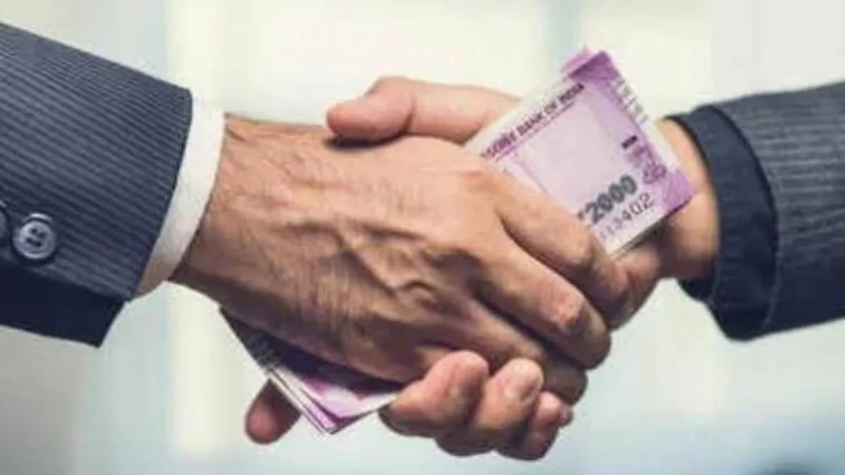 Nuh ACB raid: नूंह में ACB का बड़ा एक्शन, नल्हड़ मेडिकल कॉलेज का सहायक 22 हजार रुपये की रिश्वत लेते गिरफ्तार