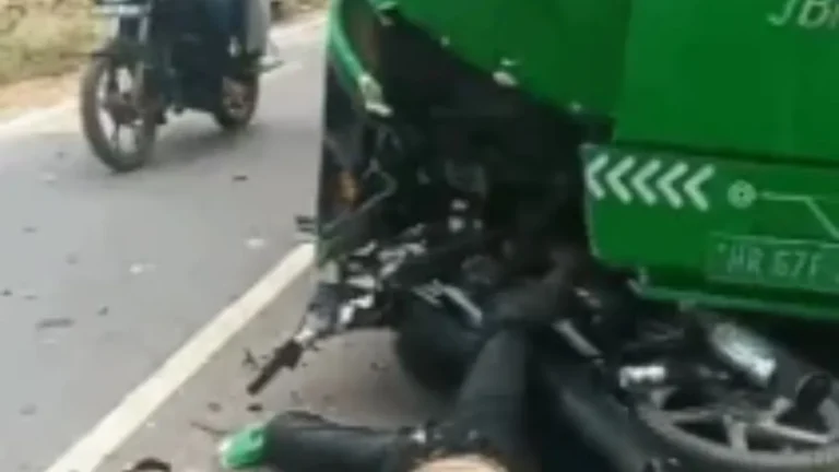 Panipat Bus Accident: पानीपत में इलेक्ट्रिक बस और बाइक की टक्कर में भतीजे की मौत, चाचा गंभीर रूप से घायल